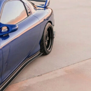 AUTOEXE STYLE SIDE SKIRTS