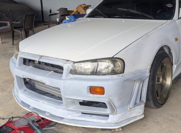 gtr34r34nvycompositenissan FRONT BUMPER GTR34 VENT